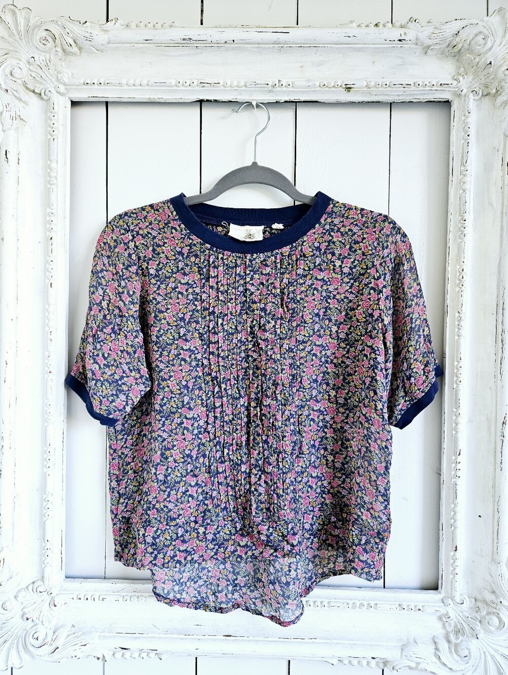 Anthropologie One Fine Day Floral 100% Silk Top Size S Short Sleeve EUC